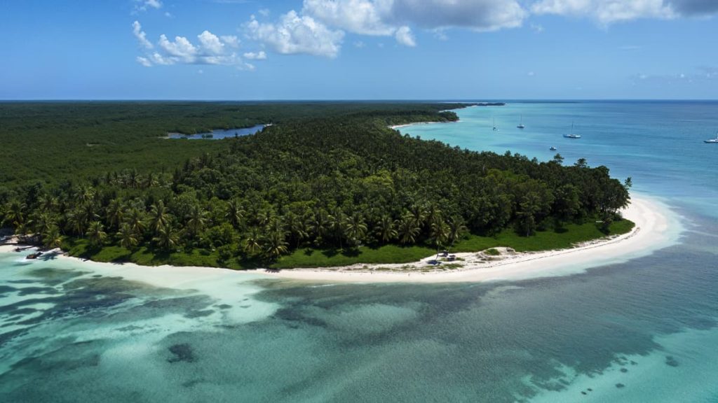 Vista Aérea de Isla Saona - Tour a Isla Saona Relax