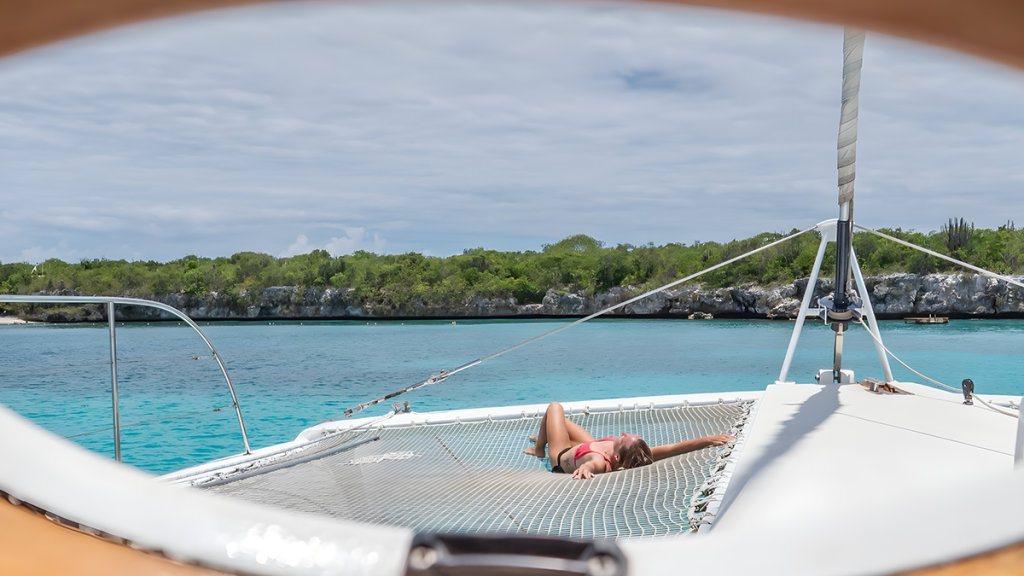 Relax en Catamarán - Tour a Isla Saona Relax